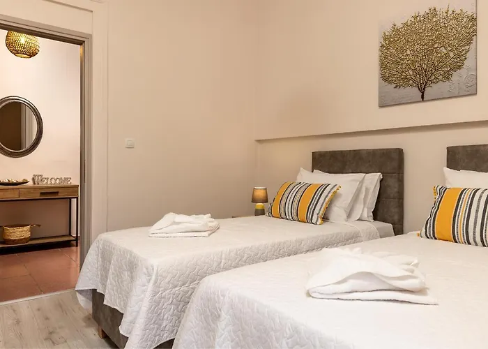 Strat's Loft * La Canea